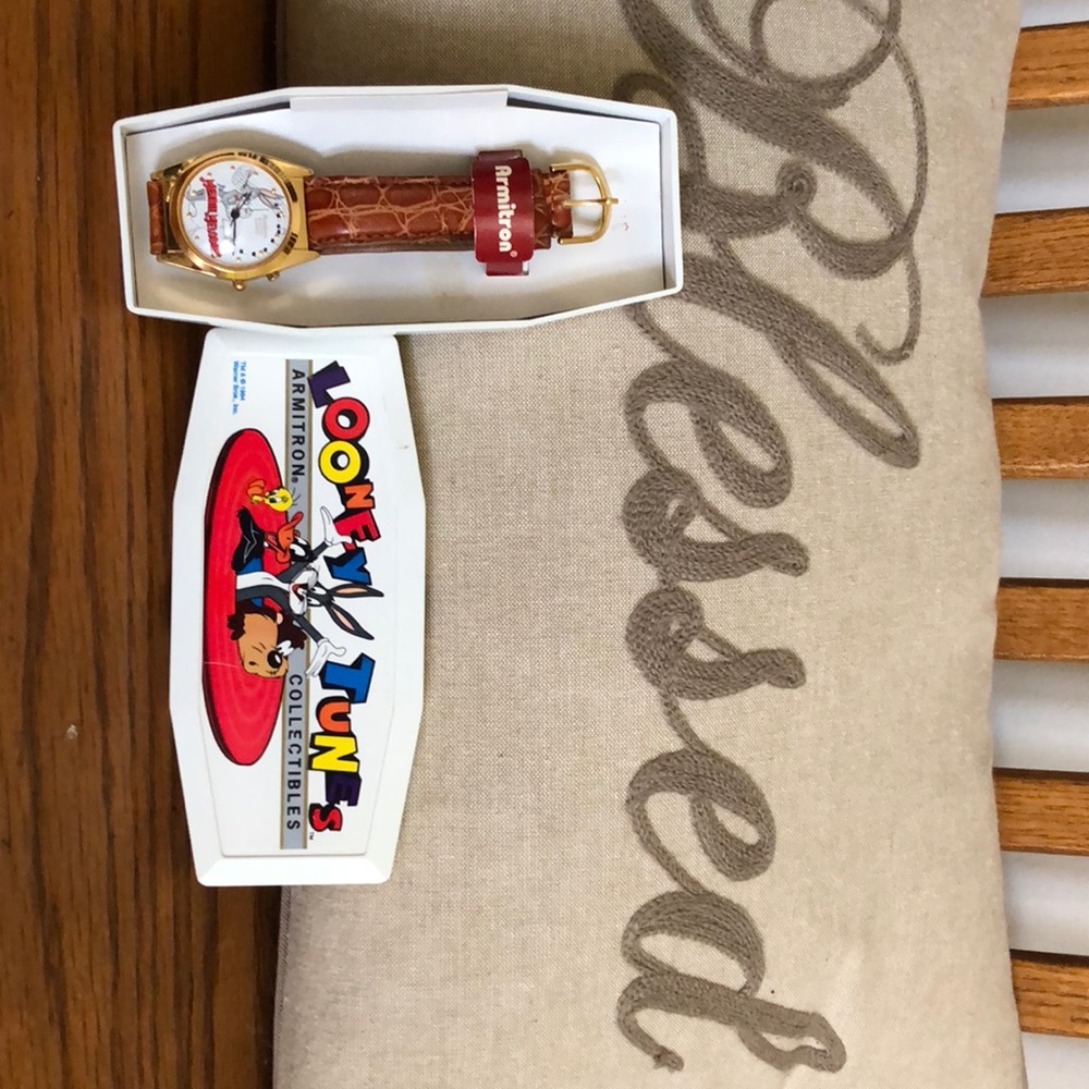 Armitron Vintage Looney Tunes Watch Musical